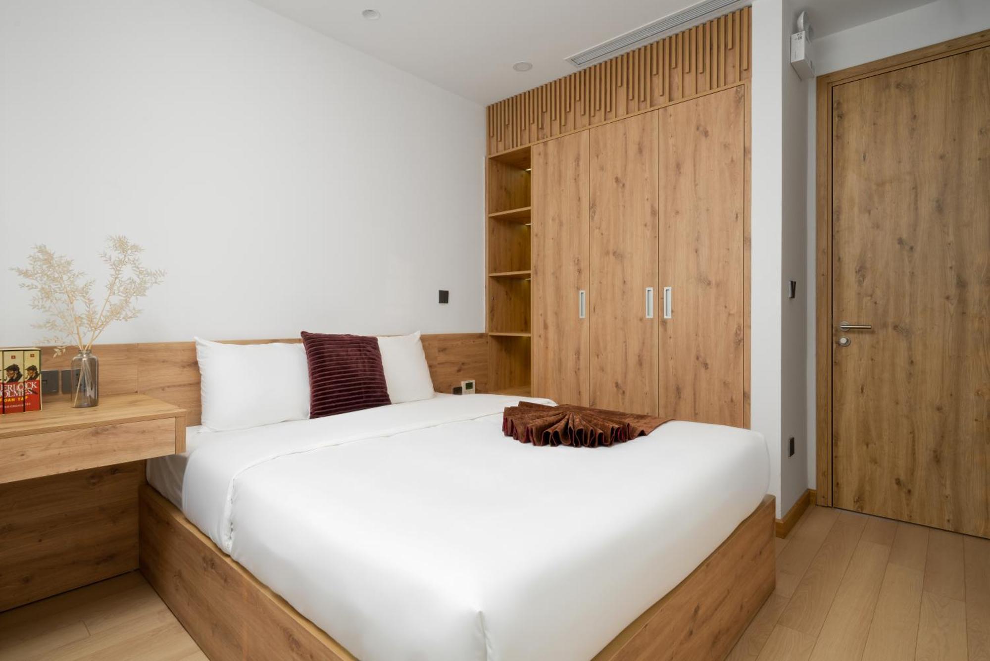 The Galaxy Home Doi Can Hotel And Apartment Hanoi Eksteriør billede